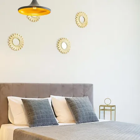 Waterfront Square Apartament